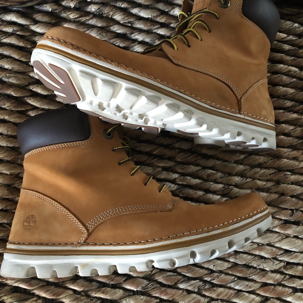 Camel Timberland Boots Women’s size 8